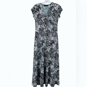 Karin Stevens Black &  White Fit & Flare Cap-Sleeved Maxi Dress | S